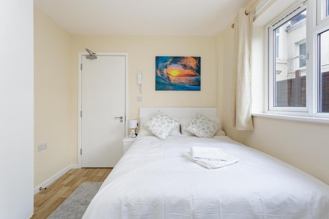 Blackberry - Stylish Self-Contained Flats In Soton City Centre Southampton Zewnętrze zdjęcie