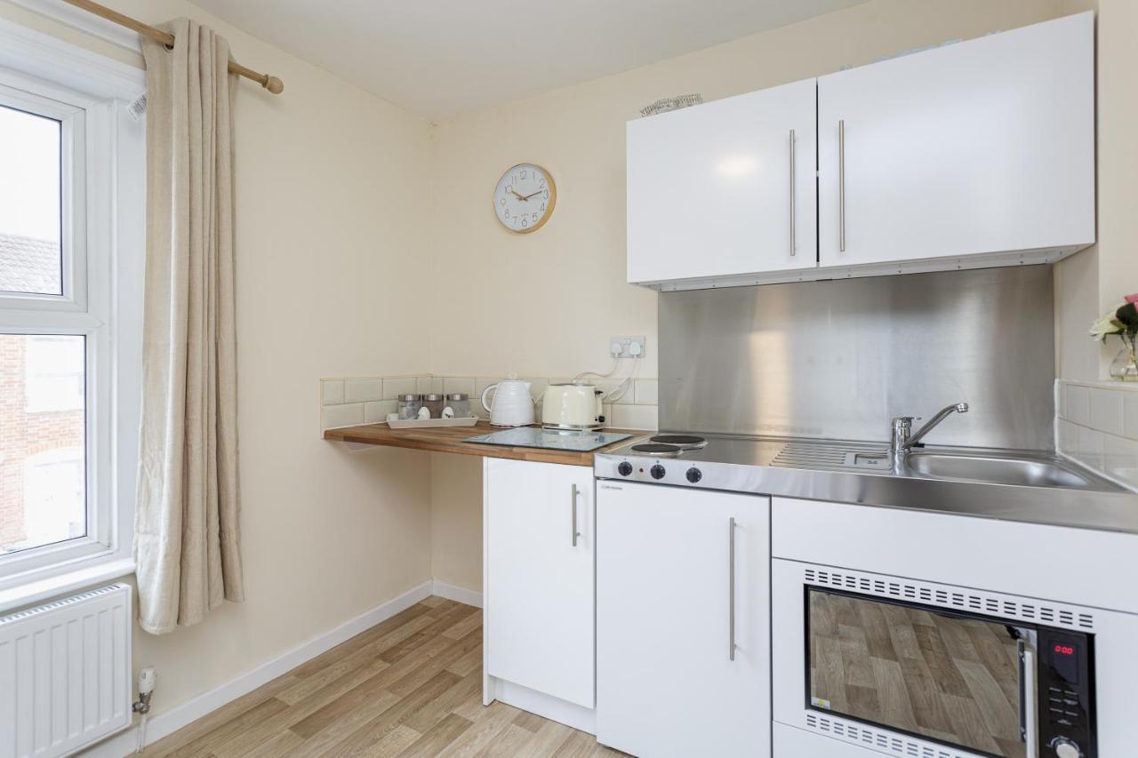 Blackberry - Stylish Self-Contained Flats In Soton City Centre Southampton Zewnętrze zdjęcie